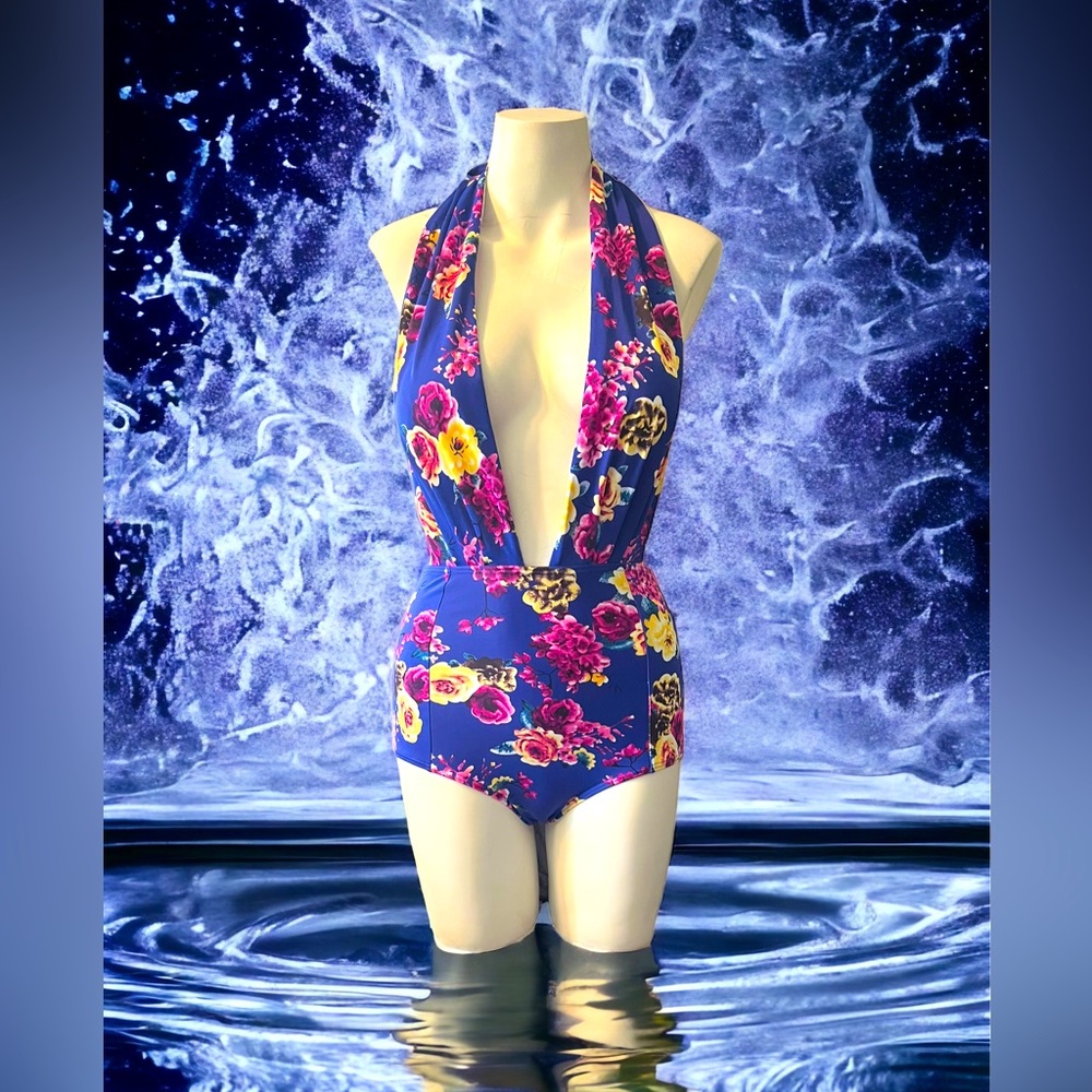 COCOSHIP 1 PC DEEP CUT SWIMSUIT Sz Small
Blue, pink and yellow